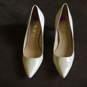 Women’s shoes, size 8 1/2, beige color,  Calvin Klein